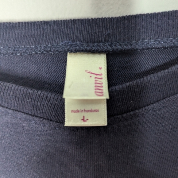 Anvil woman's labatt blue light imported beer Vneck shirt Womans Large - Picture 2 of 3